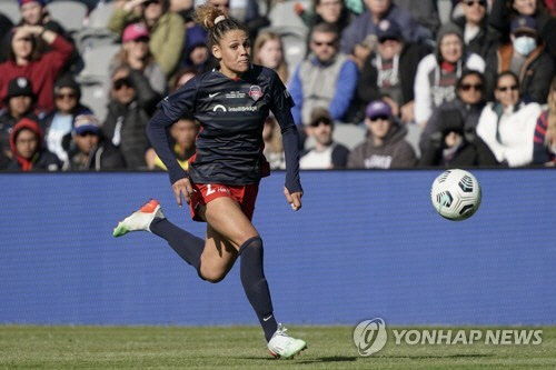 미국 여자축구 대표팀에 처음 발탁된 트리니티 로드먼.[AP=연합뉴스 자료사진]